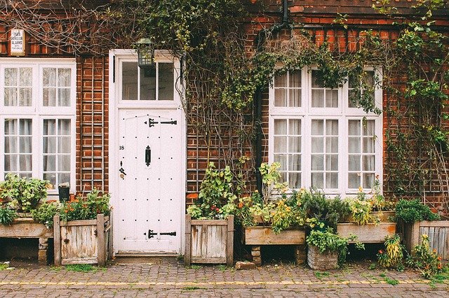 Do You Need a New Door? Here Are 4 Telltale Signs To Look Out For