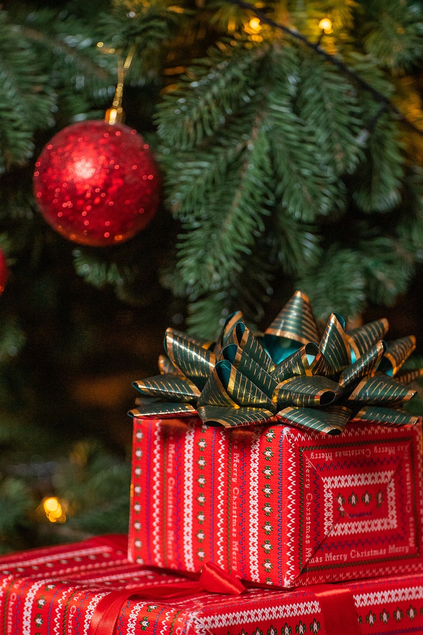 School Christmas Card Designs That Shine