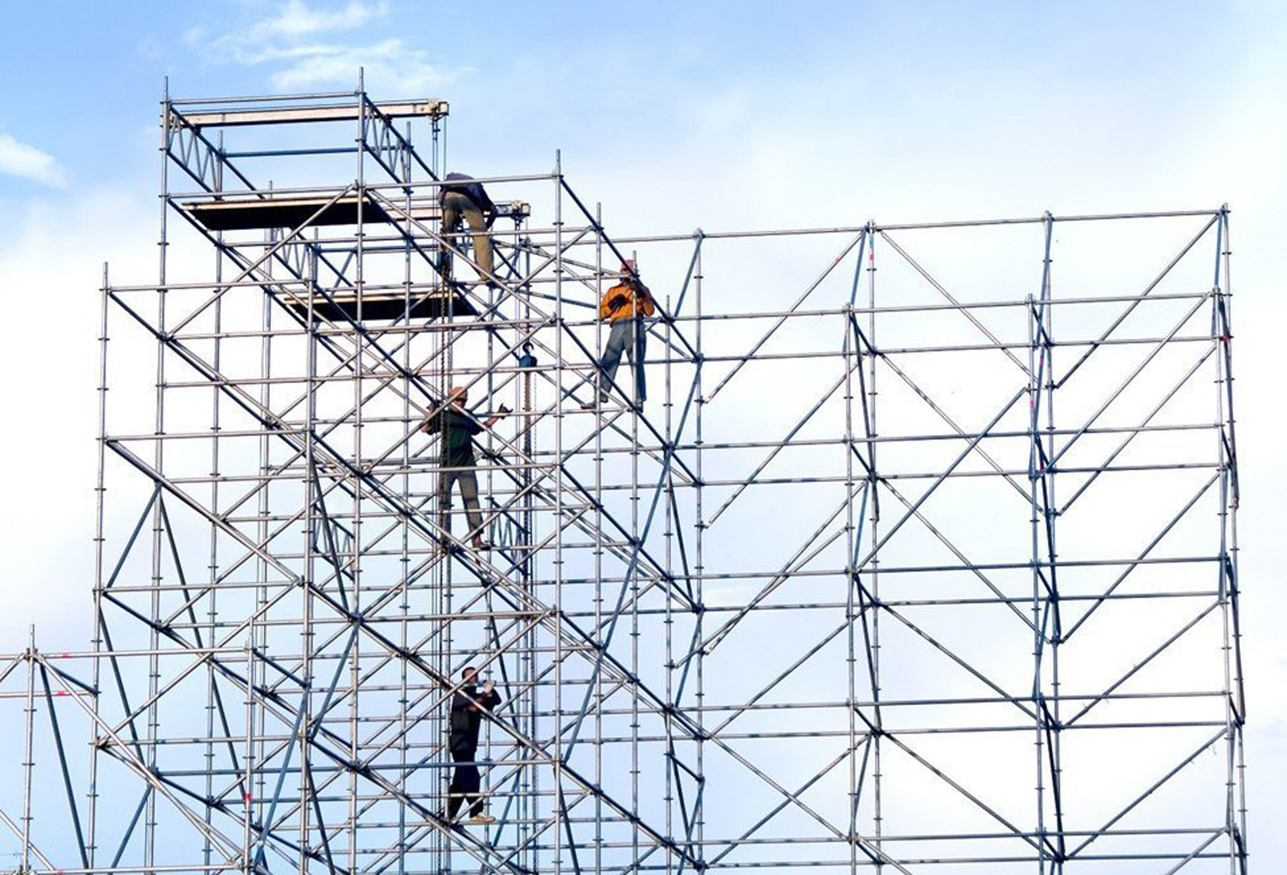 Scaffold Tower Hire: Your Complete Guide to Safe Access Solutions